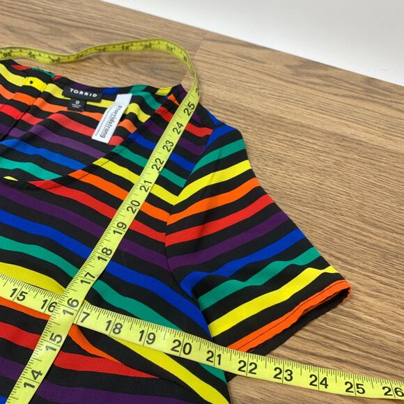 Torrid Strong Rainbow Striped Blouse Button Down Back Size 0 Womens Top - Picture 4 of 7
